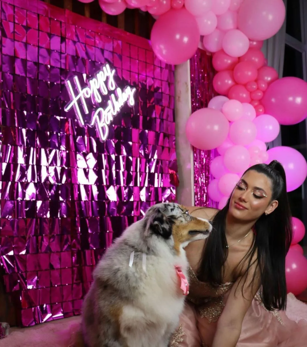 Bianca Cysne brilha em sua Pink Party