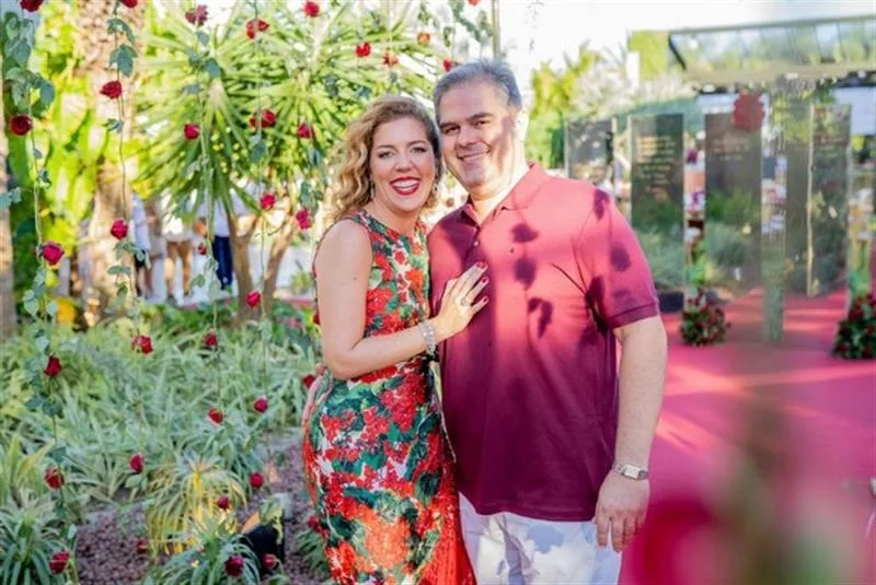 Ticiana Queiroz celebra 40+1 com festa mega animada