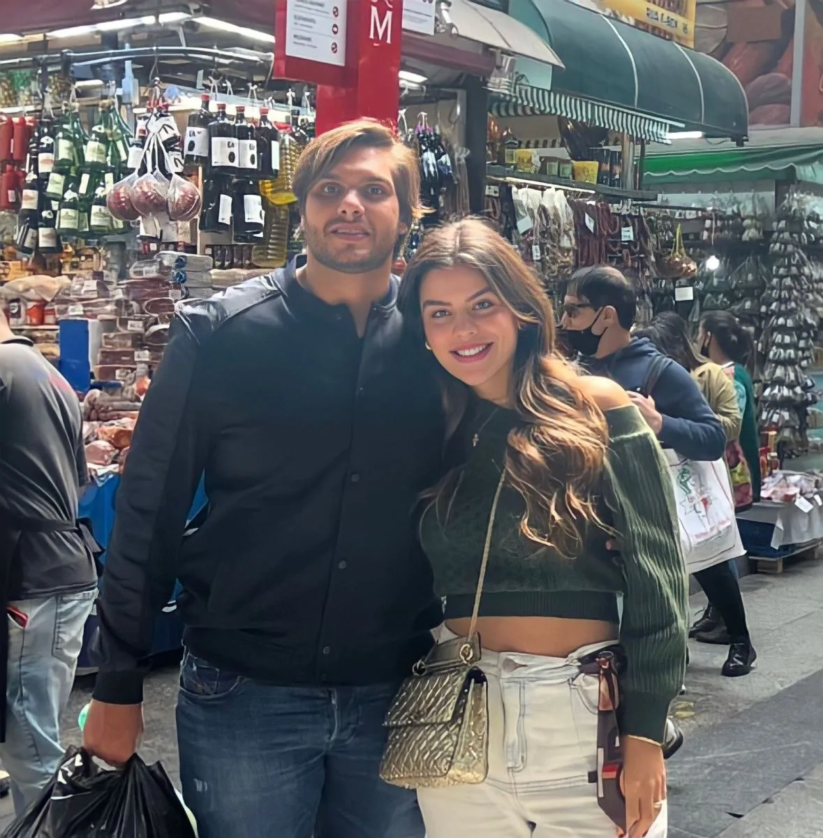 Camila Nogueira compartilha dicas de compras raiz em São Paulo