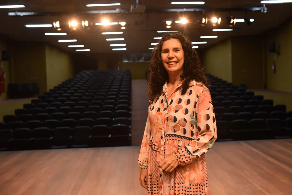 Diretora do Mirante de Teatro, Hertenha Glauce fala sobre importância do grupo para teatro cearense