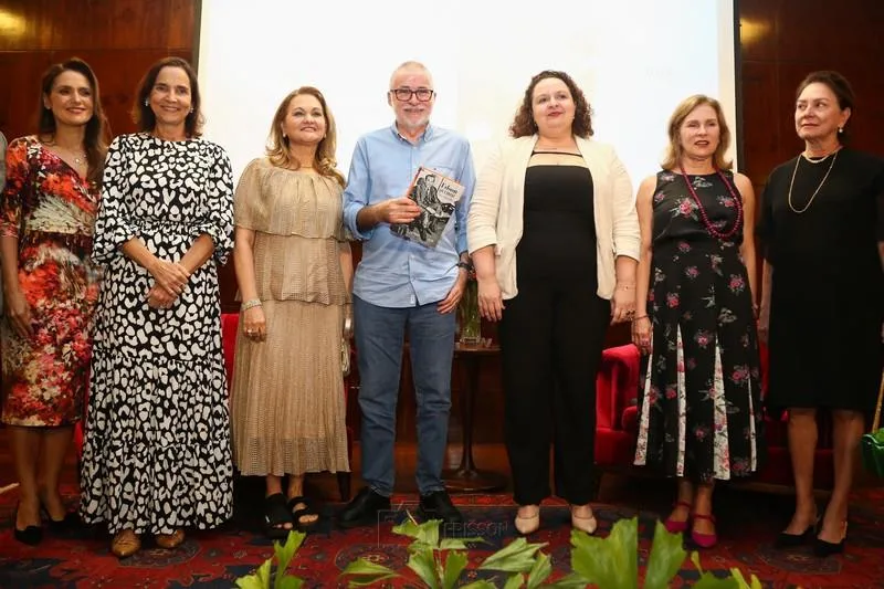 Lira Neto lança livro “Edson Queiroz – Uma Biografia” na Unifor
