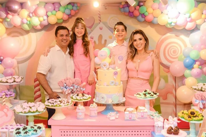 Louise e Cássio Sabóia comemoram 10 anos da filha Chloe
