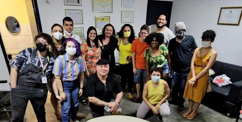 Inserção e desenvolvimento da pessoa autista é debatida entre artistas e pesquisadores