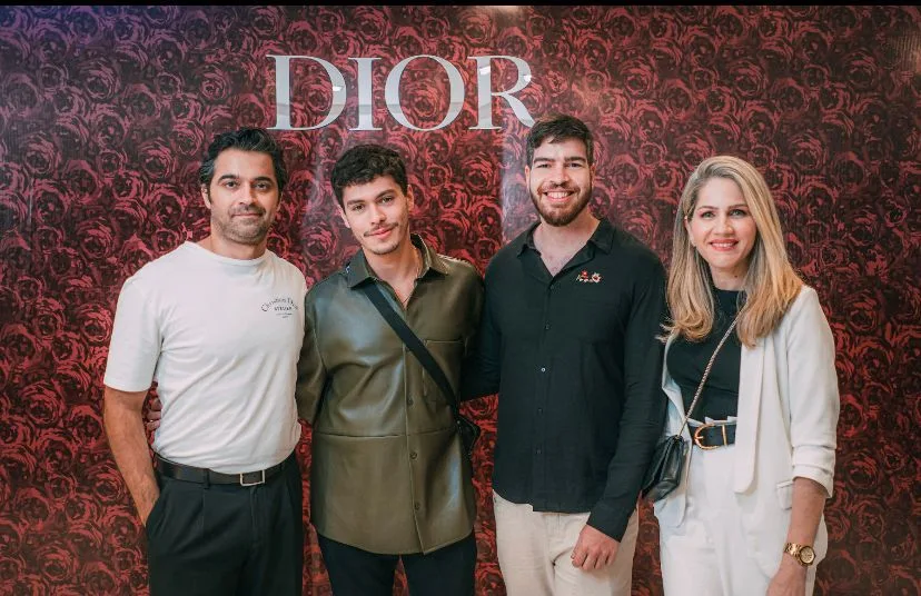 Essential Parfums promove evento de lançamento do batom Rouge Dior Forever
