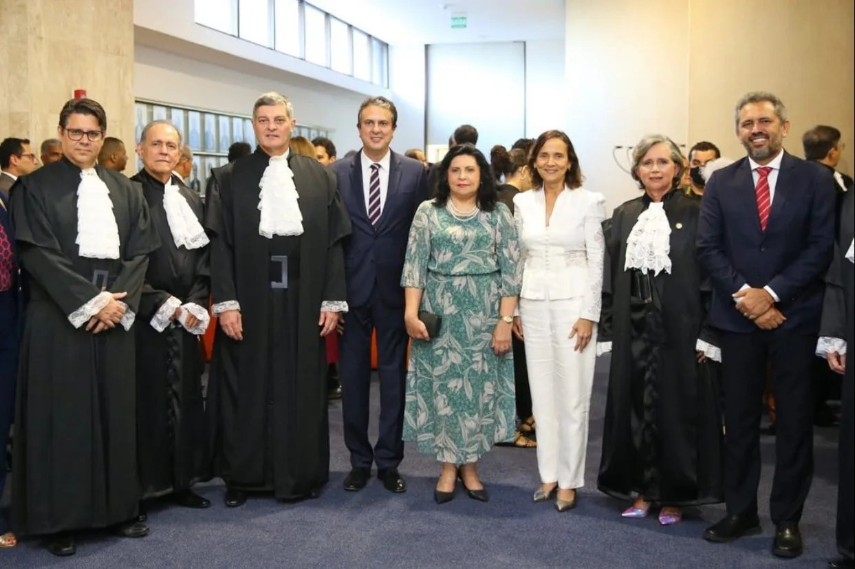 Juízes federais cearenses tomam posse no Tribunal Regional Federal da 5ª Região