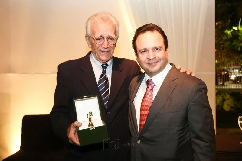 Troféu Sereia de Ouro 2022 prestigia personalidades cearenses em noite no Theatro José de Alencar