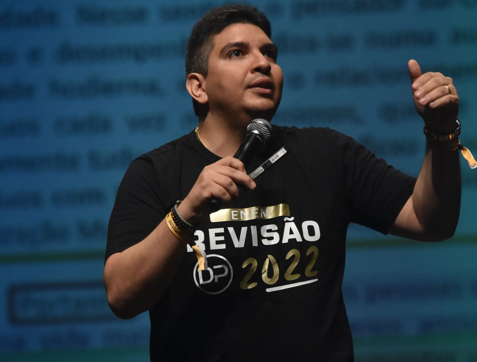 Professor de redação, Diego Pereira é referência em Fortaleza, além de apaixonado pela profissão