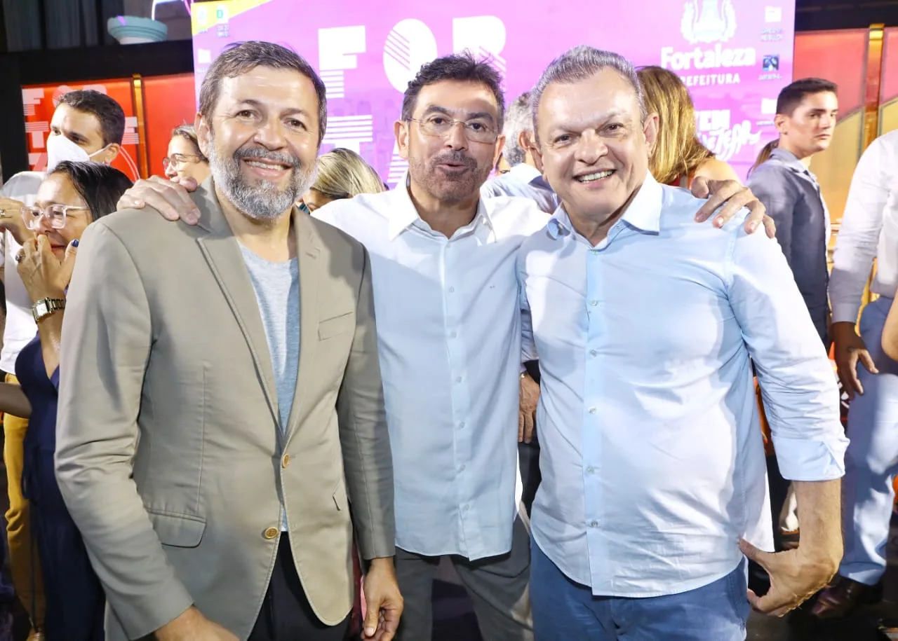 Prefeito José Sarto anuncia as atrações do Réveillon 2023 de Fortaleza