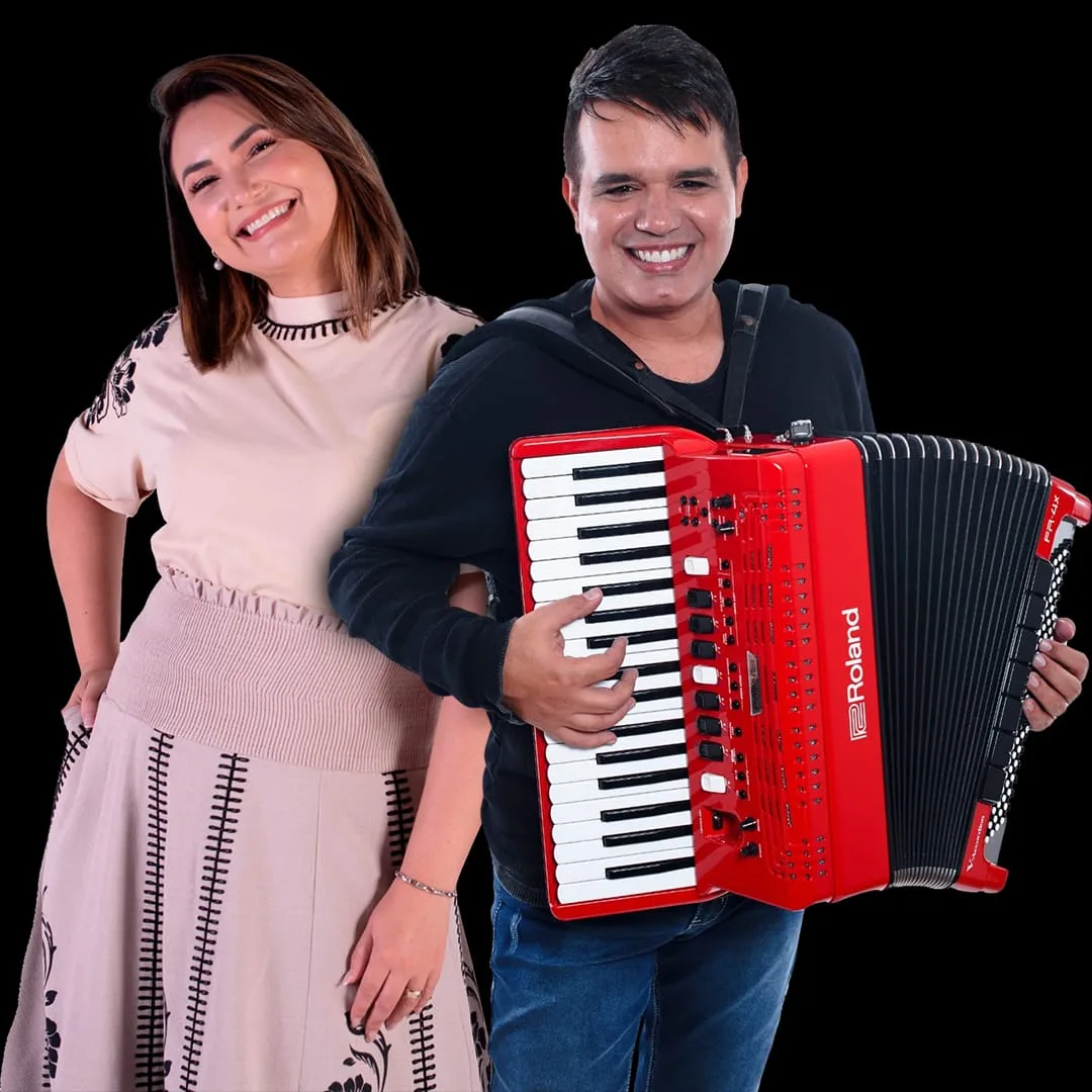 Ana Clara Rocha e Italo Poeta estão confirmados no Réveillon da Paz 2023