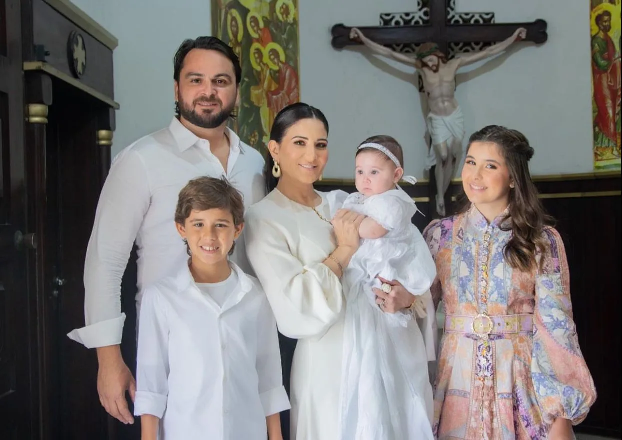 Aline Pinho e João Carvalho celebram o batizado da filha Stella