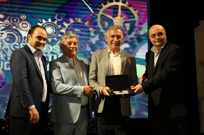 Simec-CE celebra 50 anos em noite de homenagens no Ideal Clube
