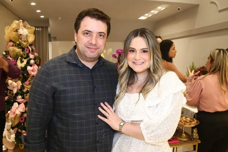 Karla Benevides movimenta a flagship de sua Klaris Joias com sessão Merry Christmas