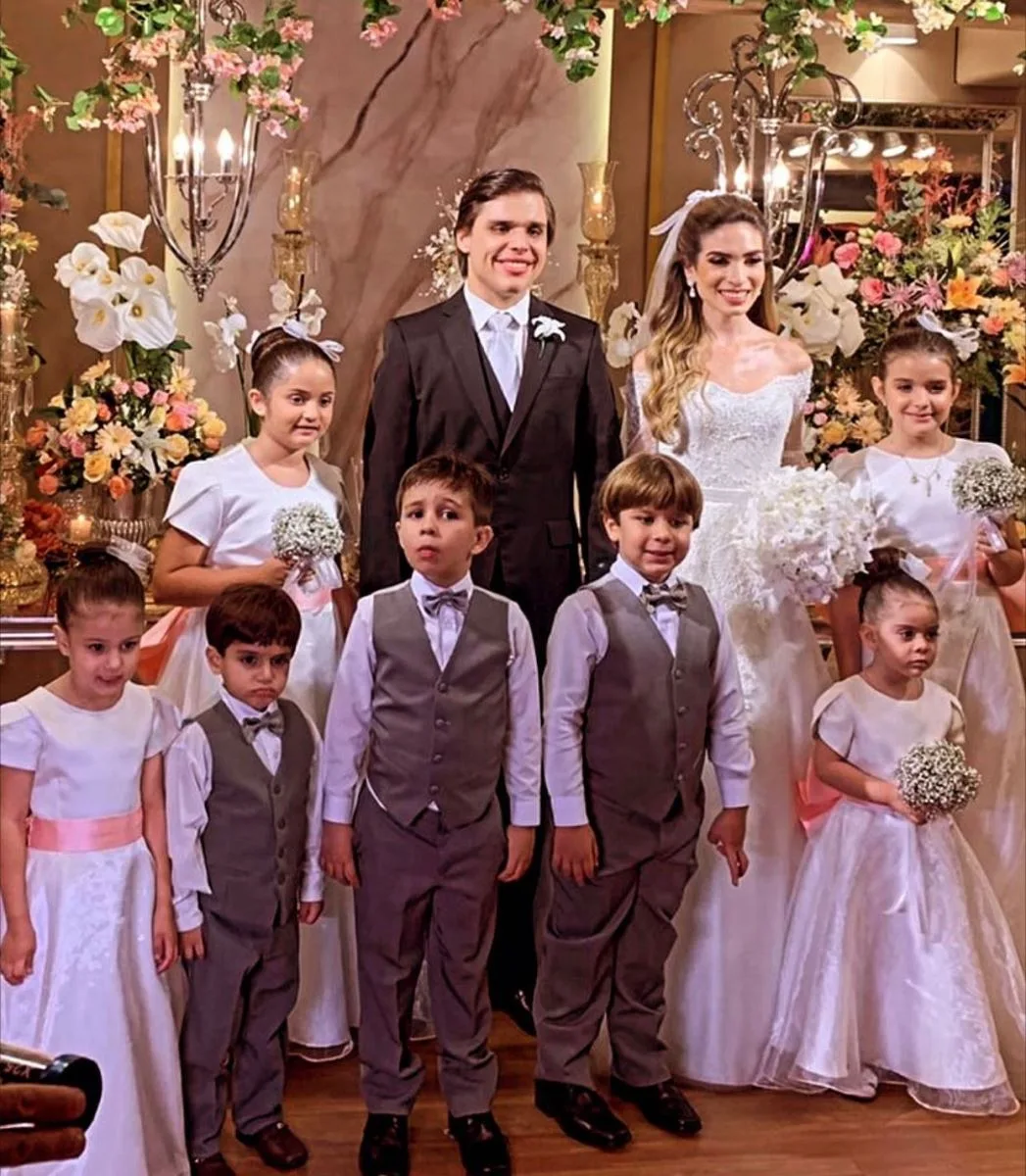 Nathália Alencar e Victor Hugo Vieira sobem ao altar da Igreja do Líbano