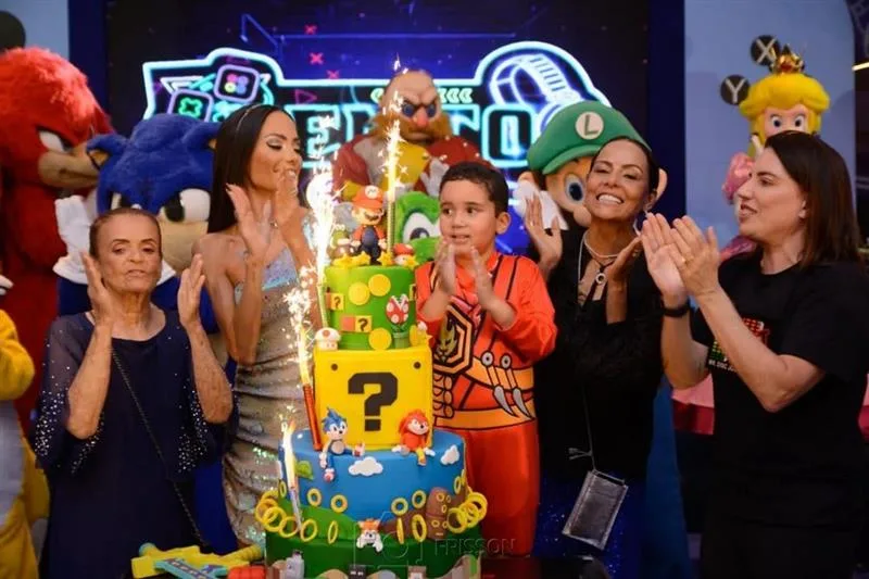 Gil Santos e Denise Bezerra festejam os seis anos do Bento no Dudabaluza Buffet
