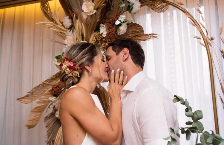 Juliana Gouveia celebra um ano de casamento com Taunay Alencar com linda homenagem
