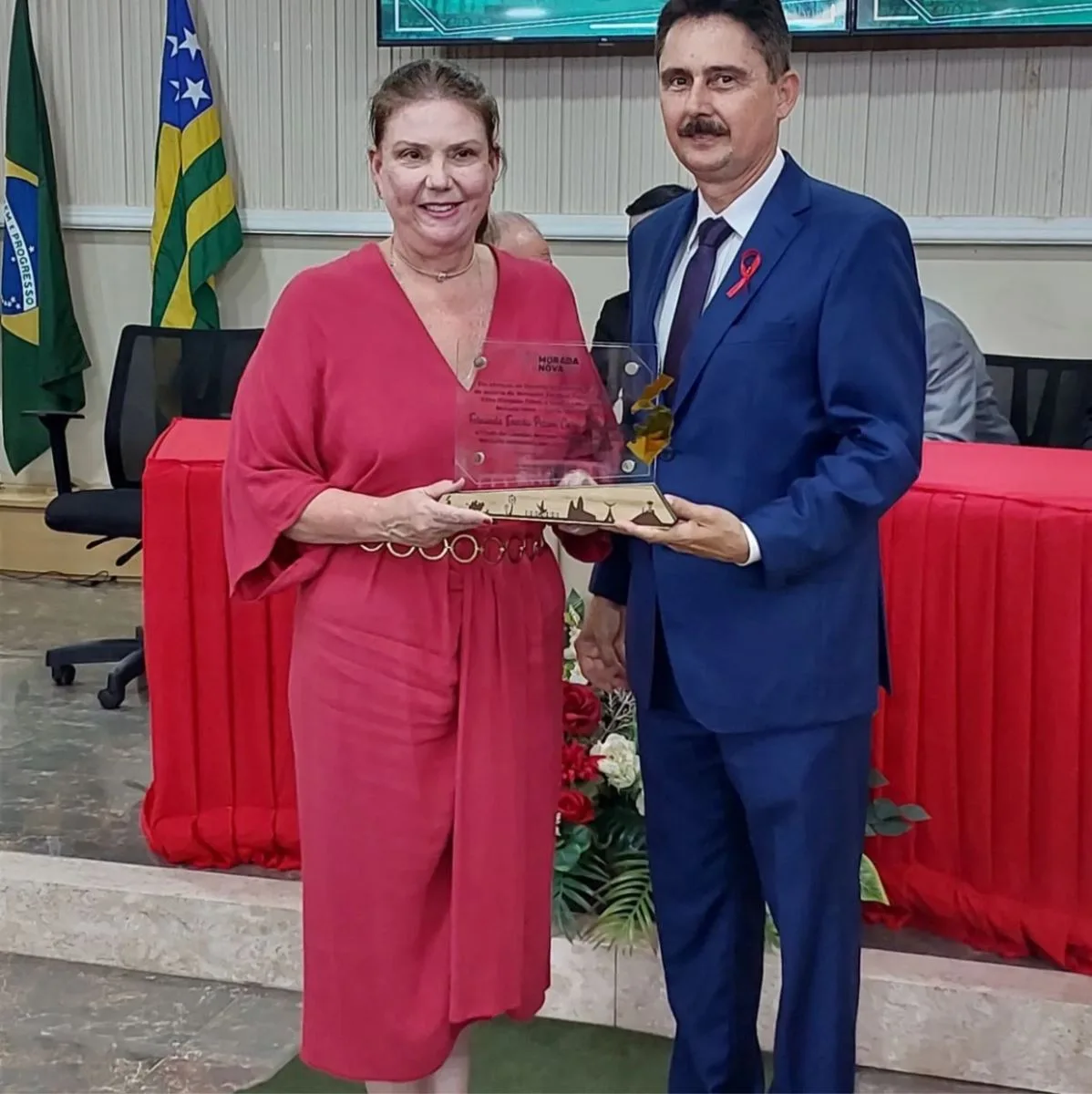 Deputada Fernanda Pessoa recebe o Título de Cidadã de Morada Nova