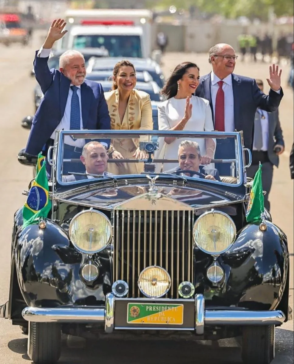 Lula dá início ao seu terceiro mandato como presidente do Brasil