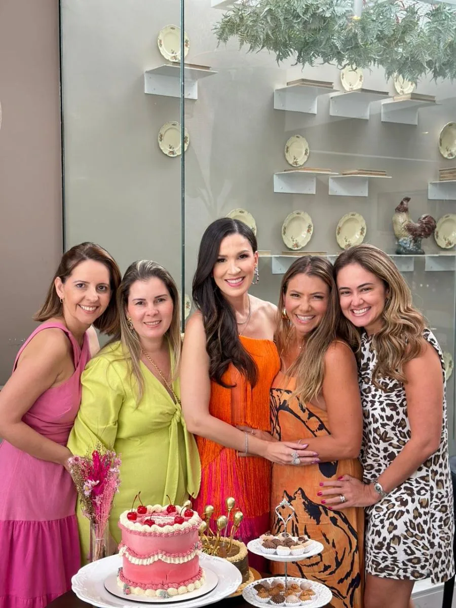 Giuliana Botelho aniversaria e comemora em dupla ocasião