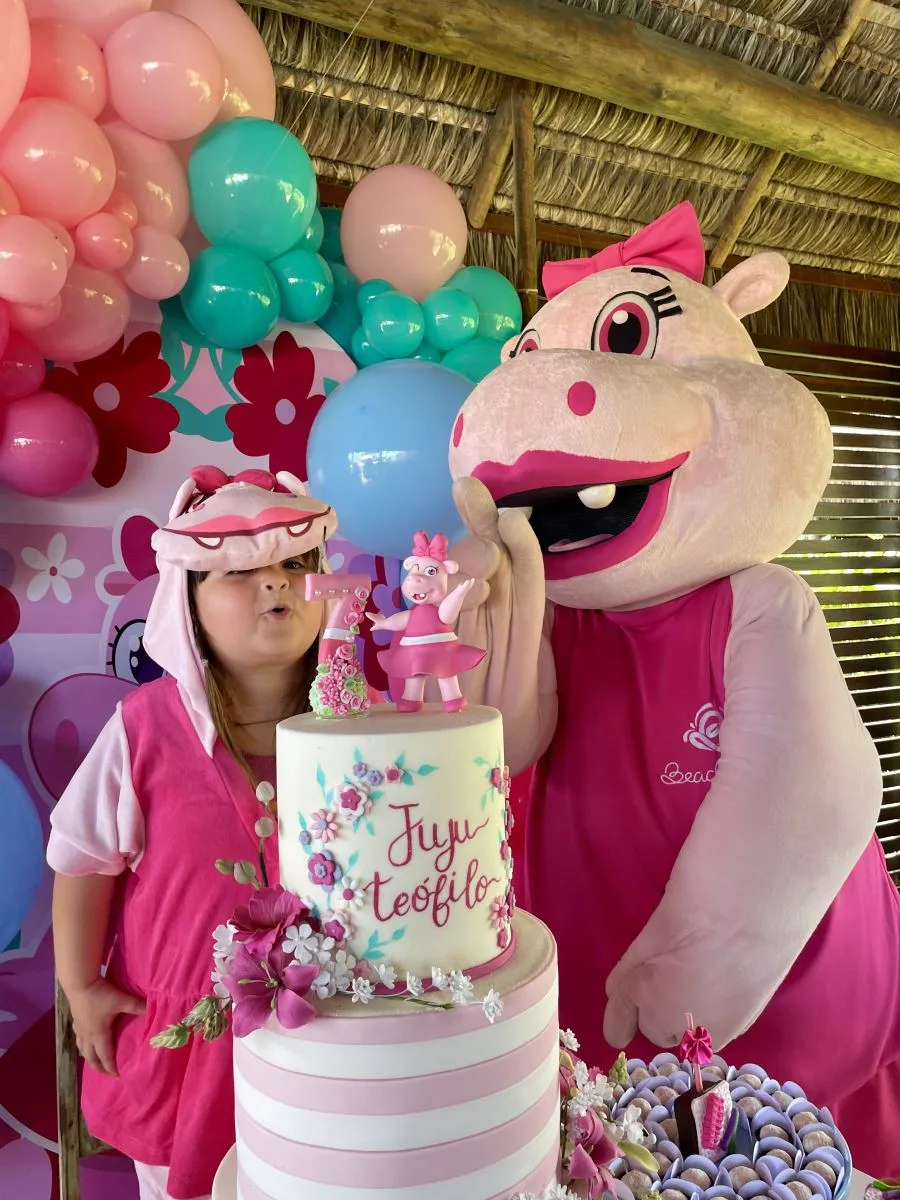 Juju Teófilo celebra aniversário com a Turma do Parque no Beach Park