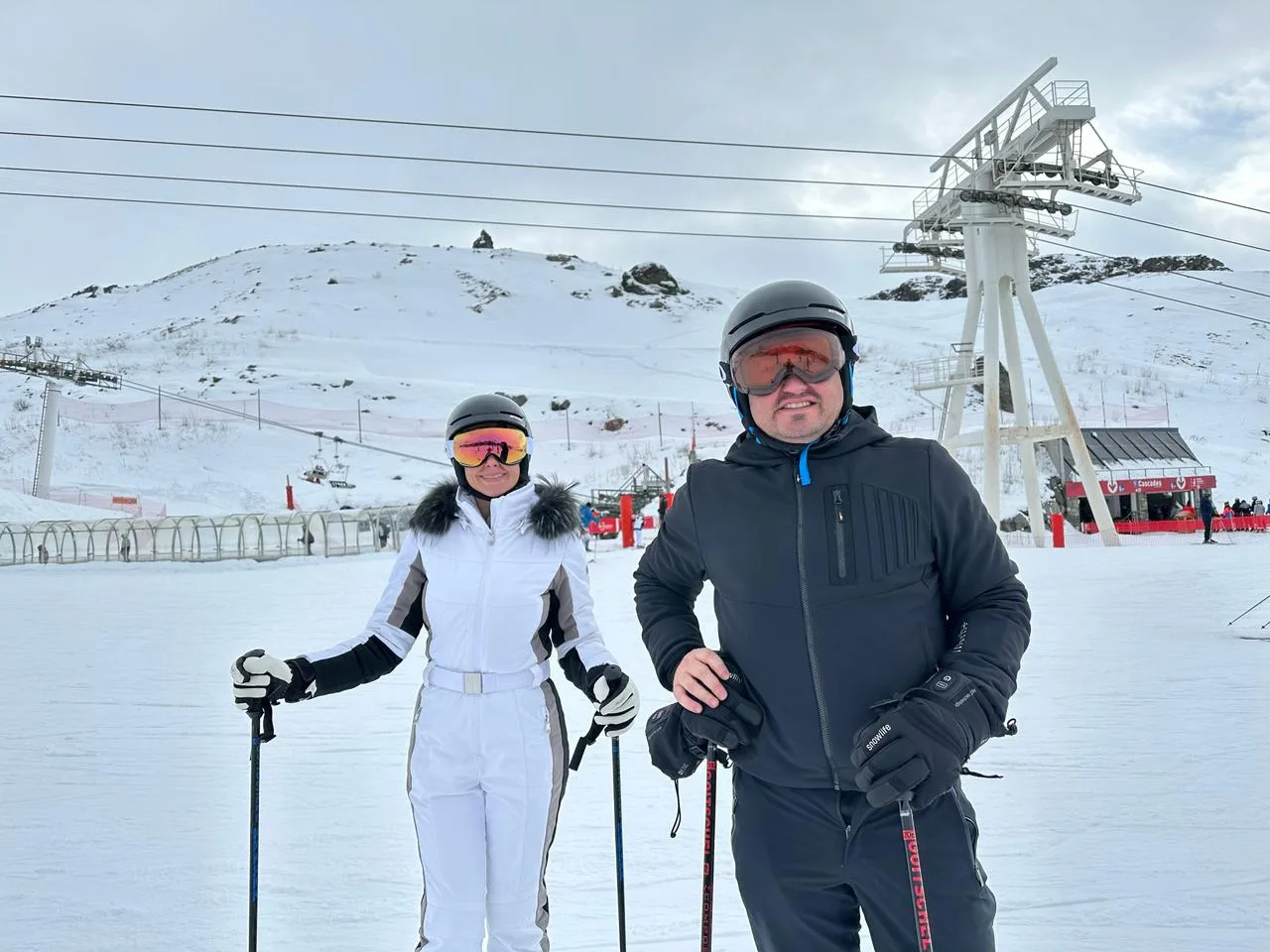 Bárbara de Moraes e Vanderson Aquino curtem temporada de férias na Europa
