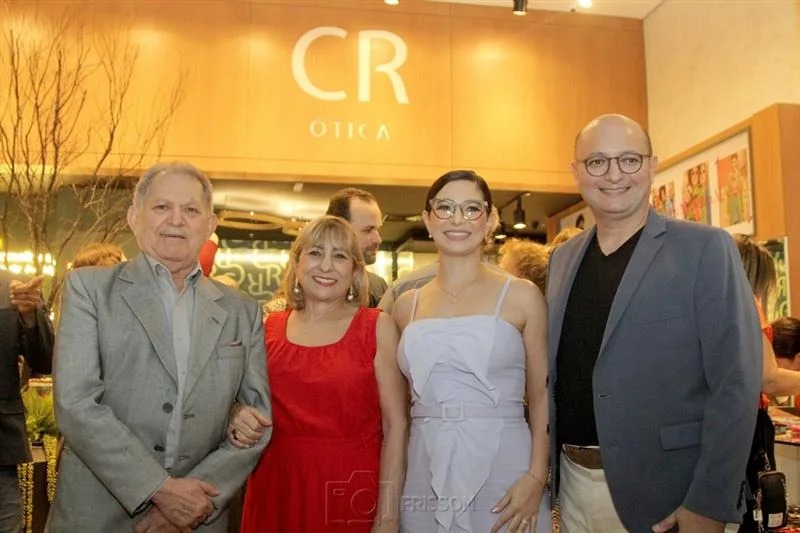 Casa dos Relojoeiros inaugura a nova loja conceito CR Ótica, no Iguatemi Bosque