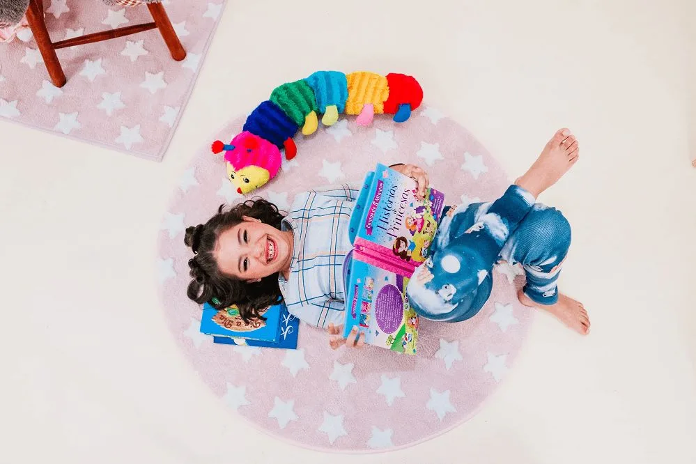 Cantora mirim Sophia Eldo anuncia série educativa infantil para o Youtube
