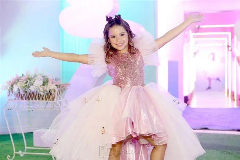 Sophia Eldo recebe convidados na pré-estreia de sua série infantil “O Quarto da Sophia”