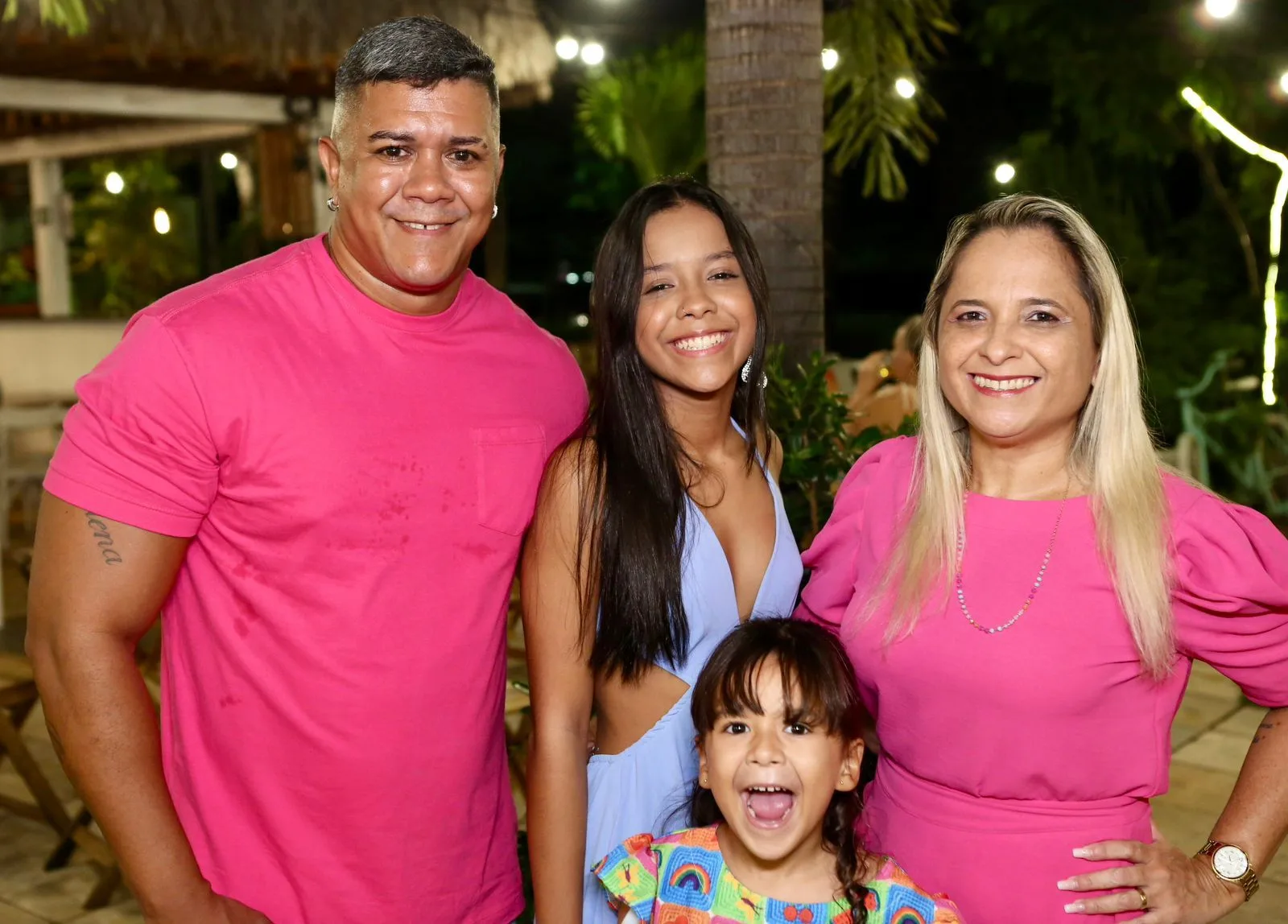 Jocy e Geovanne Jinkings festejam os 16 anos da filha Giovanna