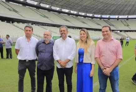 Arena Castelão com novo gramado