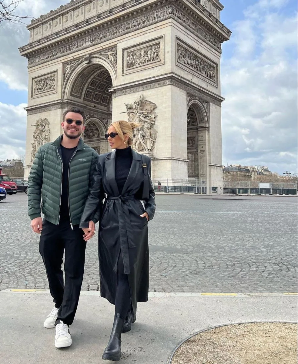 Tamiris Dias e Matheus Fernandes pegam a rota de Paris após dias de diversão em Orlando