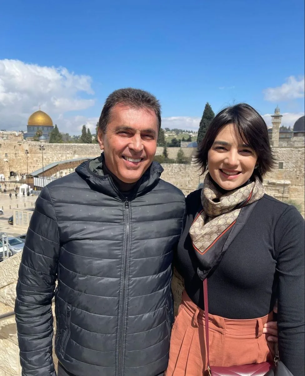 Mary Canamary e Idézio Rolim curtem temporada em Jerusalém