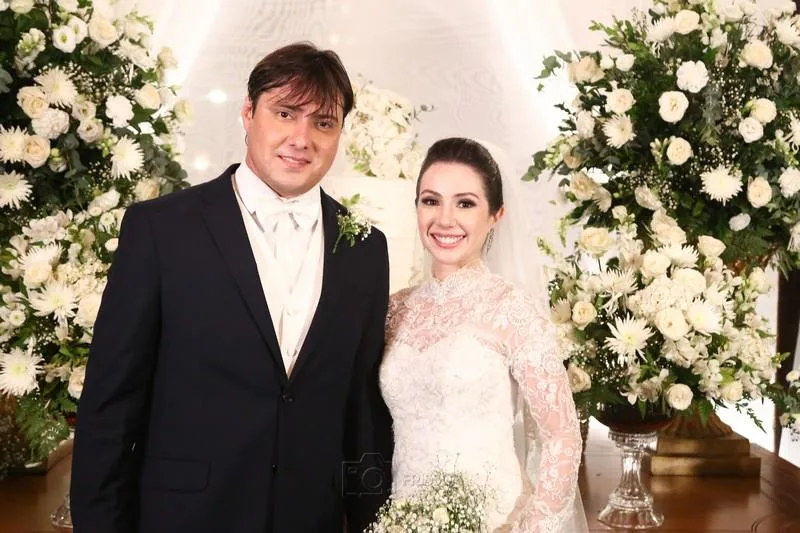 Lissa Nayra e Bruno Teixeira declaram amor à eternidade em prestigiado matrimônio