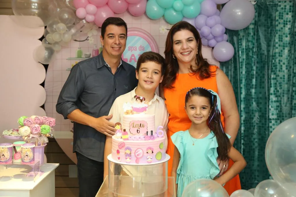 Lucihana e Gennaro Reis celebram os seis anos da filha Laís