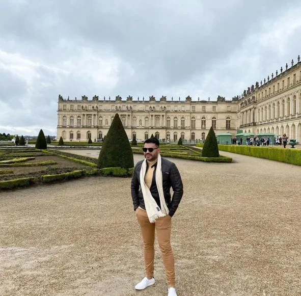 Armando Araújo causando frisson em Paris