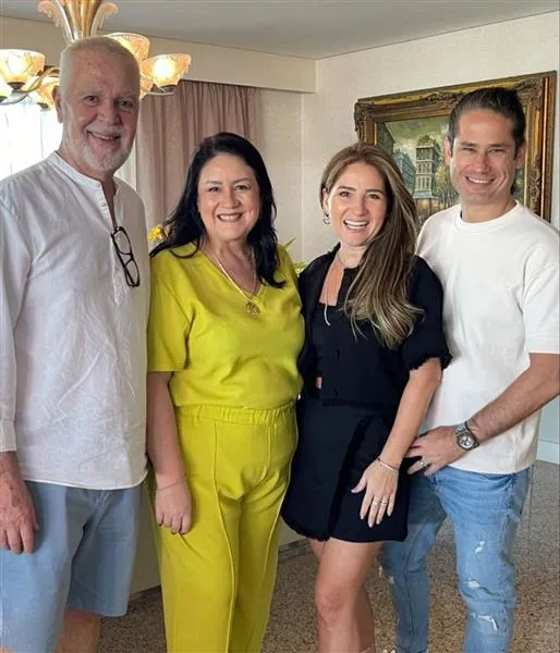 Rosilândia Lima ganha festa de aniversário surpresa