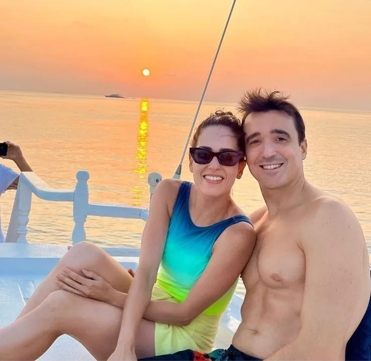 Marília Queiroz e Did Machado Neto curtem temporada nas Maldivas