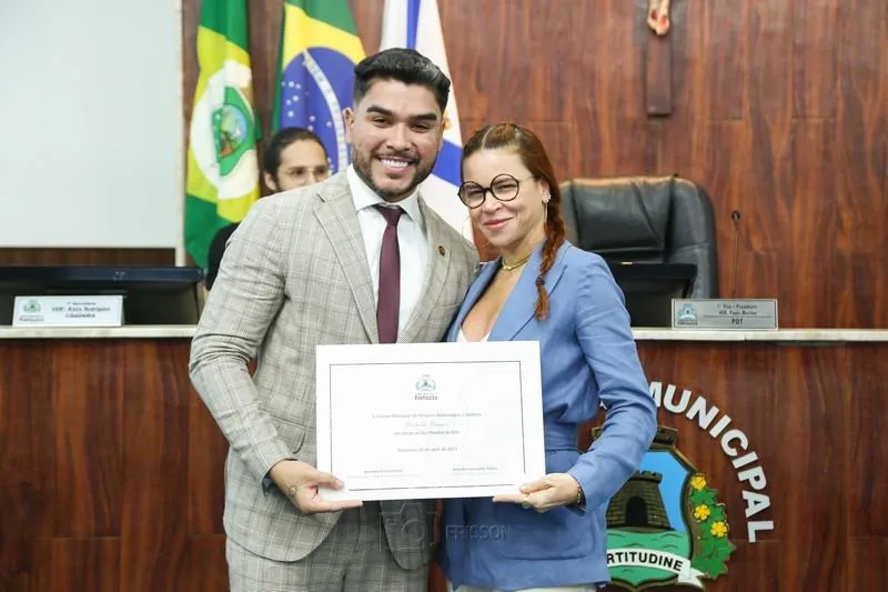 Câmara Municipal de Fortaleza realiza Sessão Solene em homenagem ao Dia Mundial da Arte