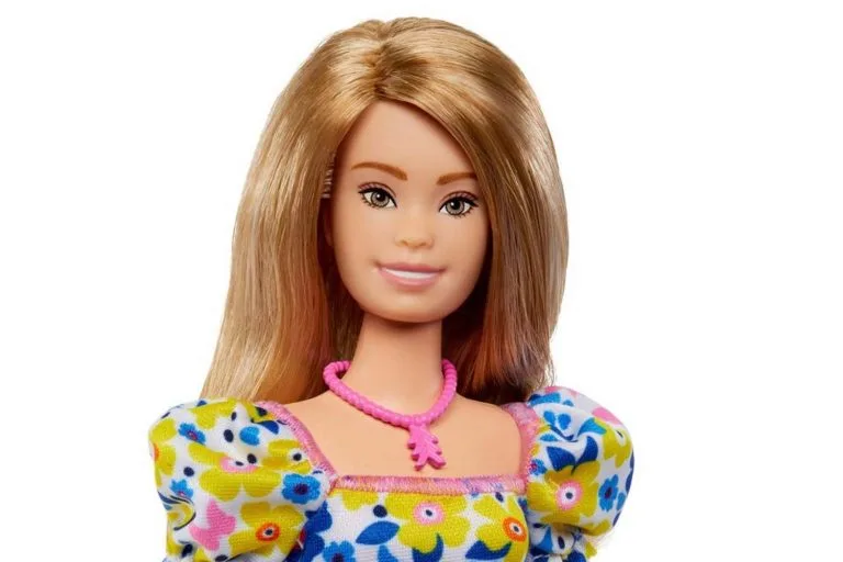 Barbie com síndrome de down é lançada pela Mattel