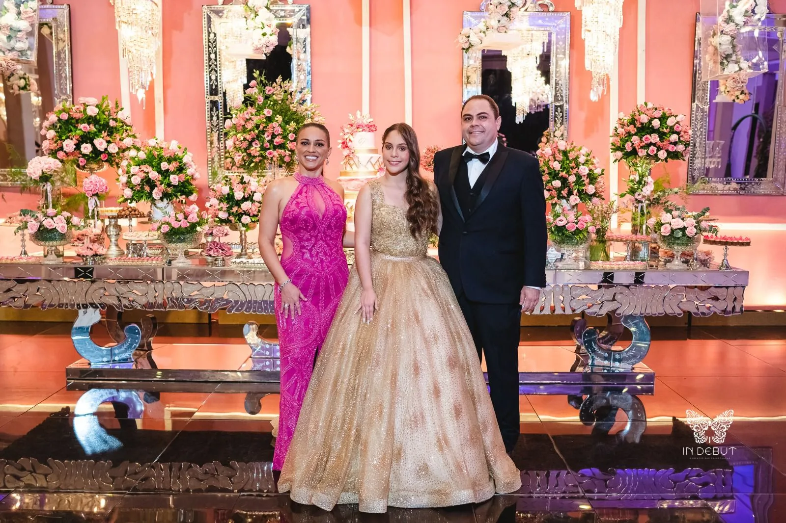Nazaré Santos e David Rios armam festão para comemorar 15 anos da filha Júlia