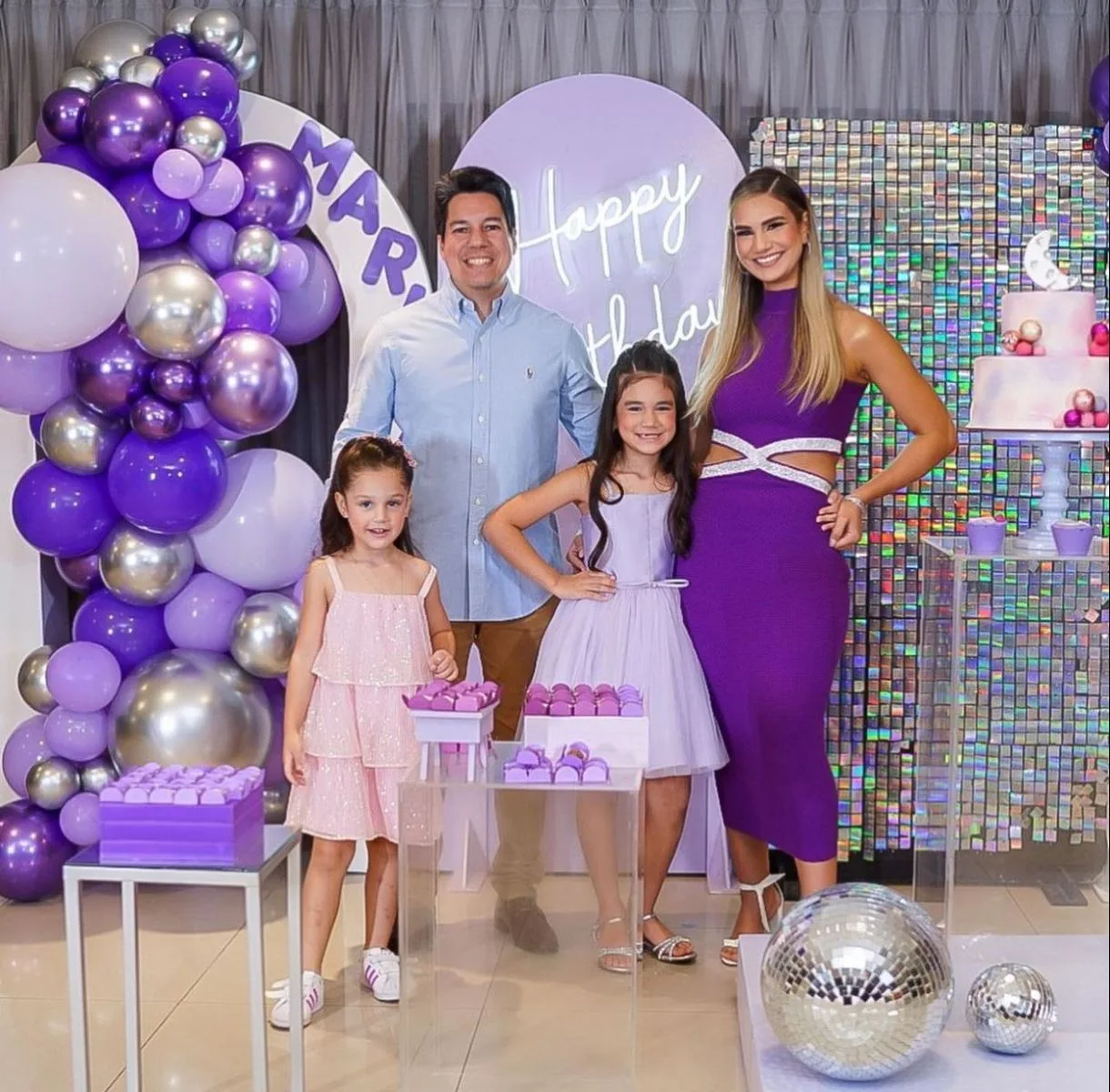 Aline e Andrei Aguiar festejam os sete anos da filha Marina