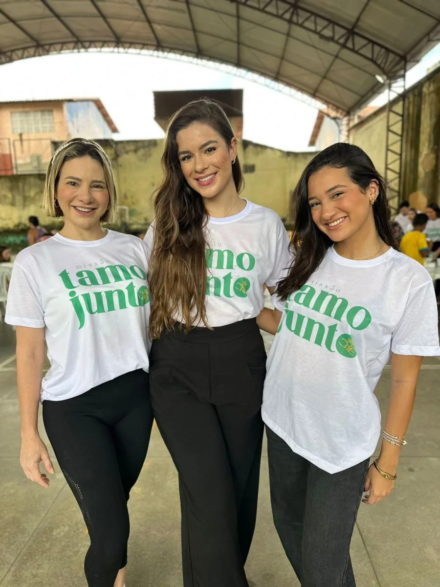 Isabella Casale reúne influenciadoras digitais em ação social no Quintino Cunha