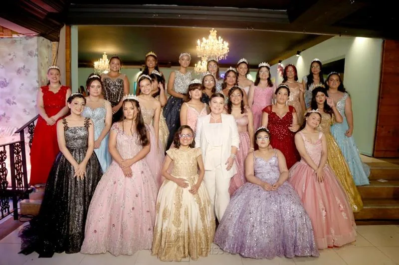 Projeto Essência promove noite de sonhos para debutantes da Associação Peter Pan