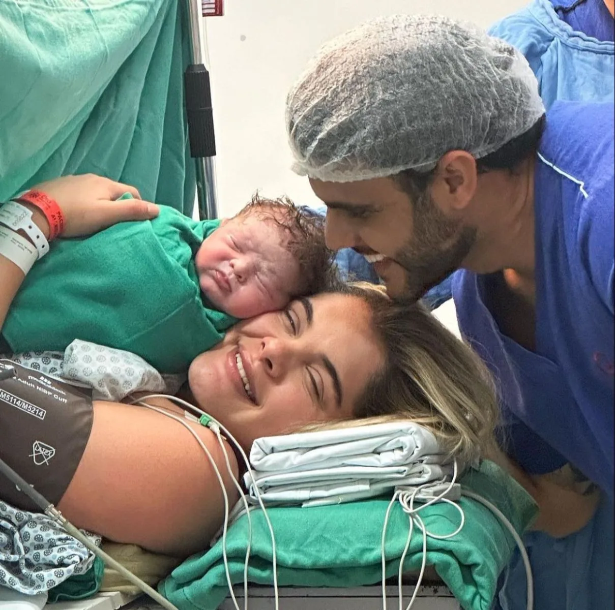 Nasce Henrique para Nicolle Vichnevski e Fernando Costa