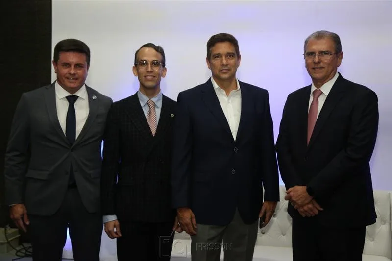 Roberto Campos Neto é agraciado com Prêmio Inovação para o Desenvolvimento Econômico