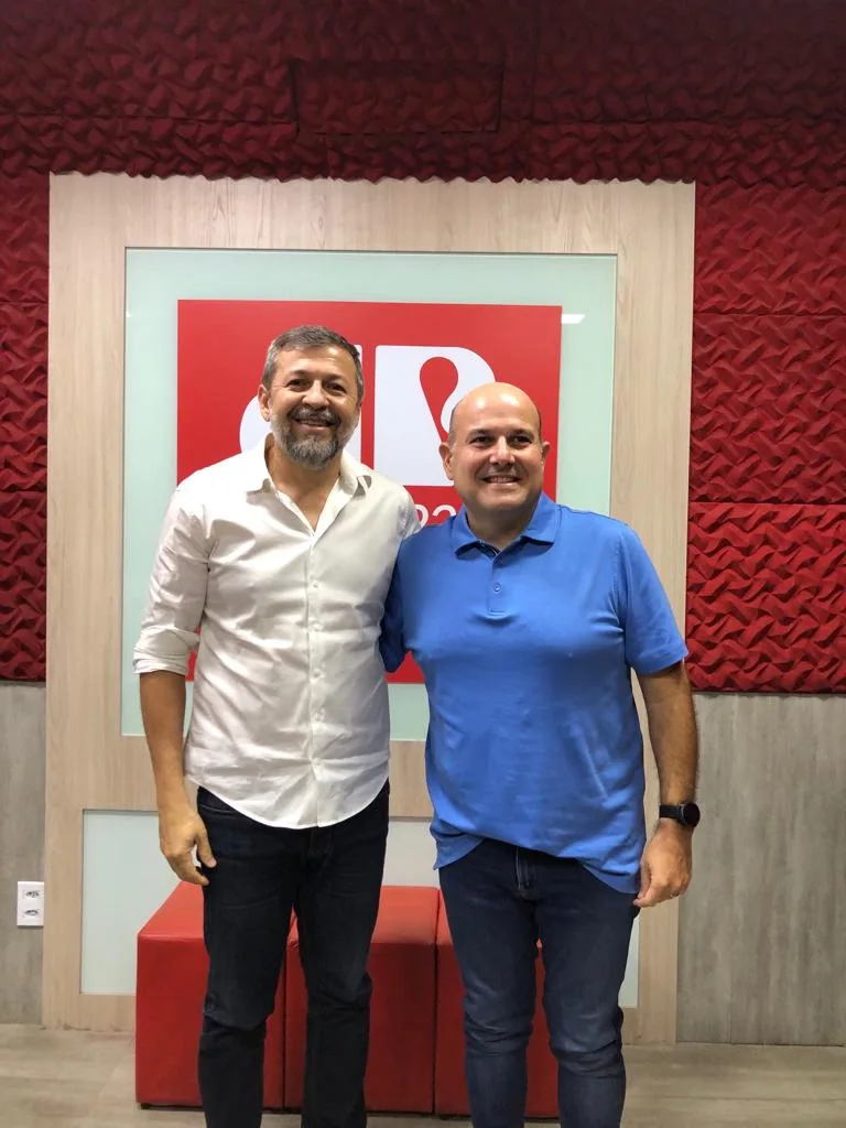Élcio Batista e Roberto Cláudio se encontram em entrevistas no Grupo Cidade