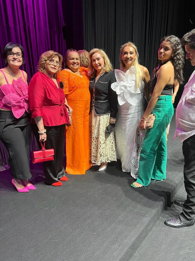 Almerinda Maria recebeu muitos aplausos em seu desfile no DFB Festival 2023