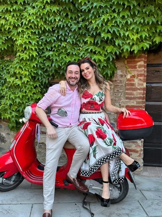 Amanda Távora e Vinicius Leite recebem convidados em animado pré-wedding na Itália
