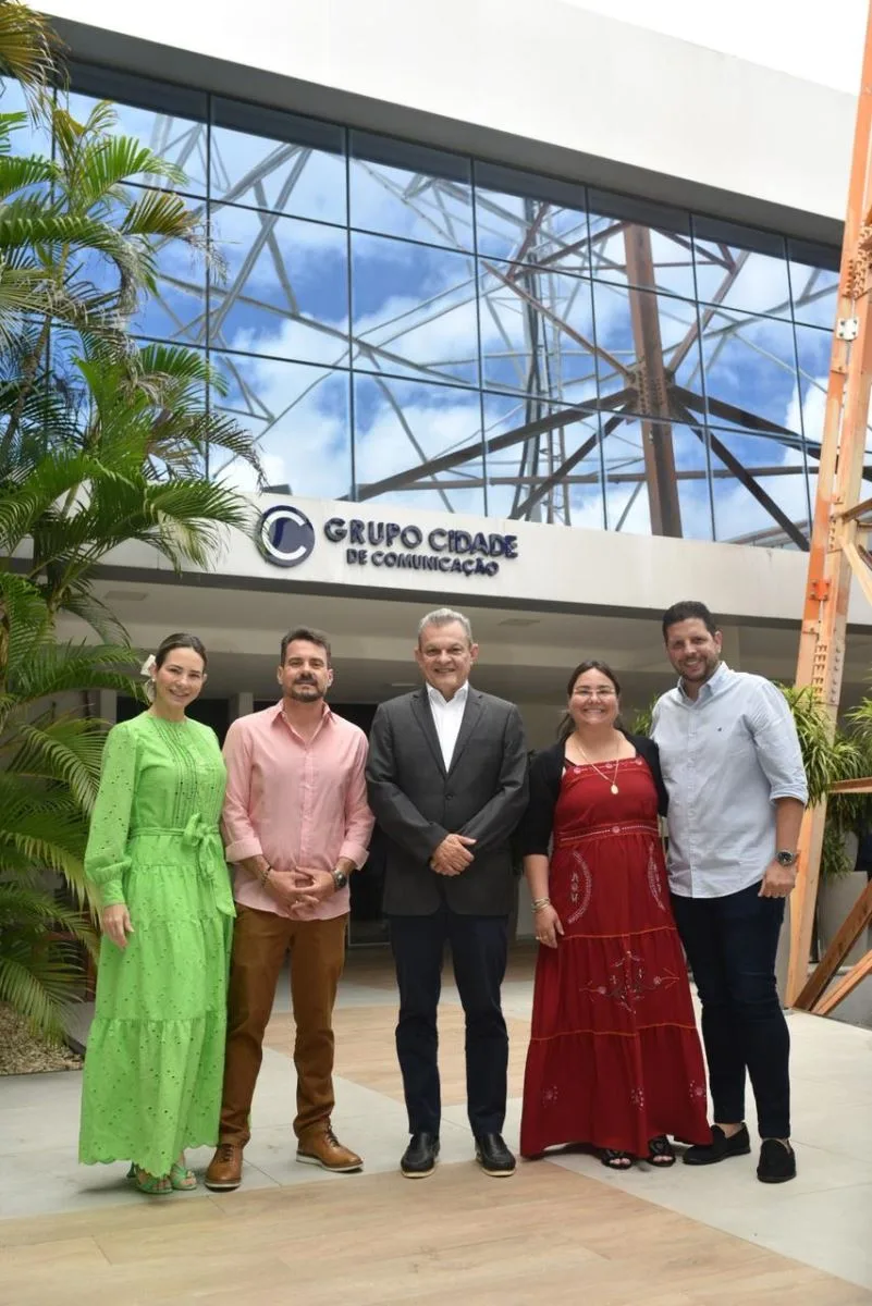 Sarto define postura sobre eleição de 2024 em visita ao Grupo Cidade