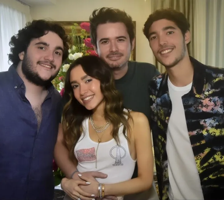Trigêmeos Lissa, Luca e Luciano Dias Branco celebram 23 anos
