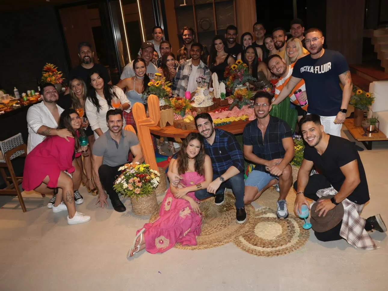 Thais Leia festeja aniversário com festa de São João